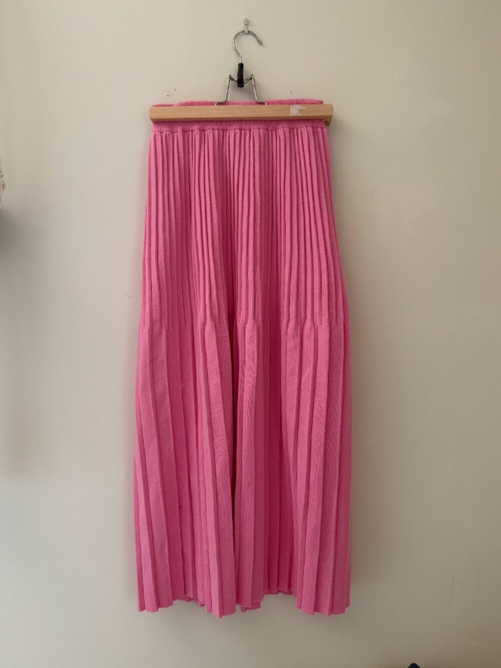 Ali Golden Knit Pleated Skirt